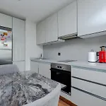 Apartamento Lux 1 1 Saloon