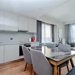 Apartamento Lux 1 1 Saloon Istambul
