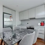 Apartamento Lux 1 1 Saloon Istambul