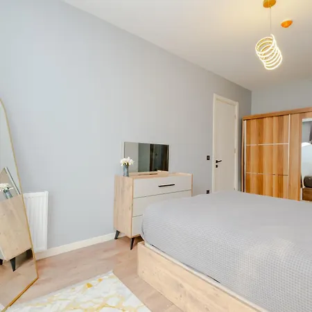 Lux 1 1 Saloon Apartment *