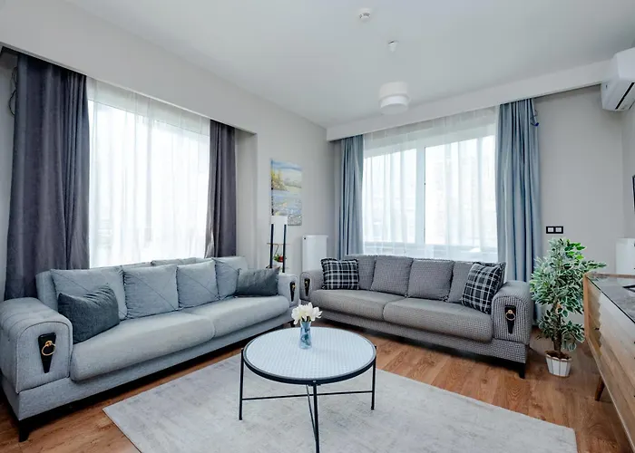 Lux 1 1 Saloon Istambul